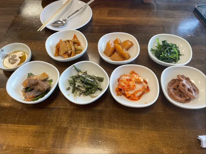Ju Bang Jang 주방장 - Homestyle Korean Food Restaurant 한식 전문 Picture 7
