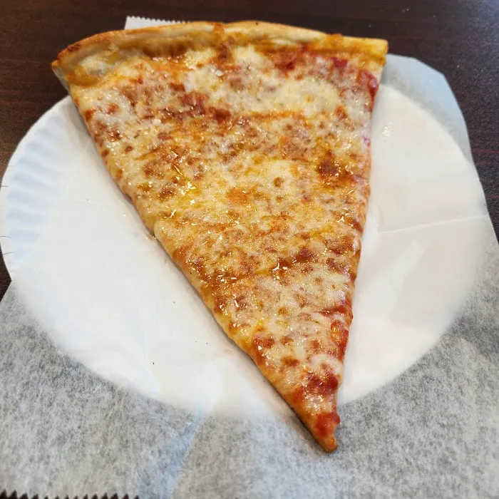 Lucia Pizza Bayside Picture 10