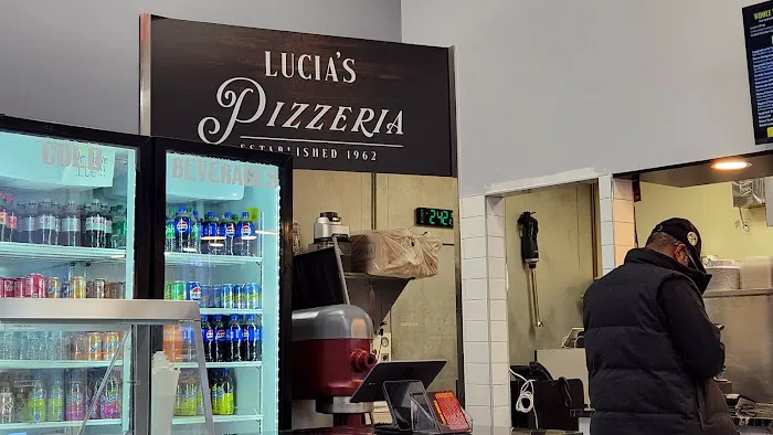 Lucia Pizza Bayside Picture 7