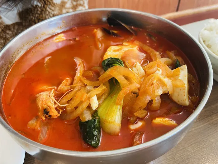 Korean Noodle House Picture 6