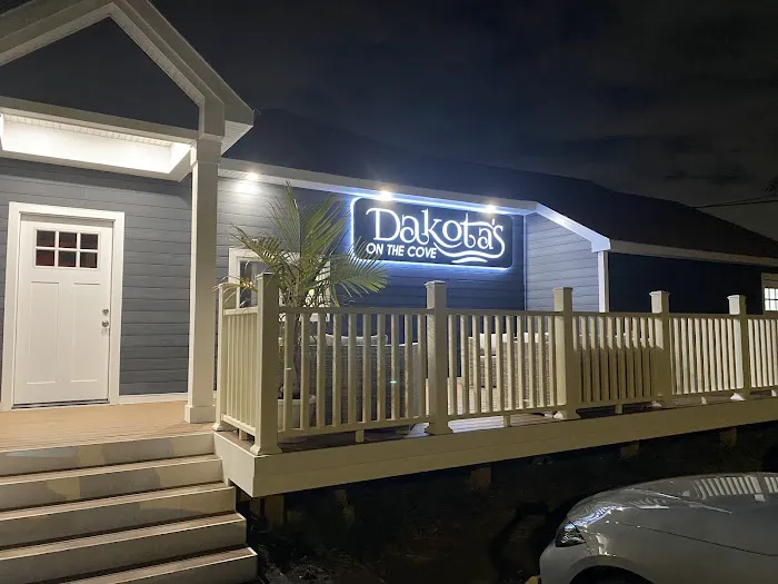 Dakota's On The Cove Picture 2