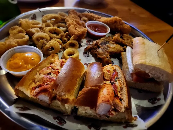 The Monster Crab all you can eat seafood & Bar Picture 6