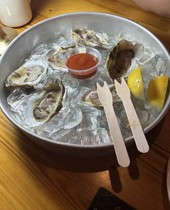 The Monster Crab all you can eat seafood & Bar Picture 9