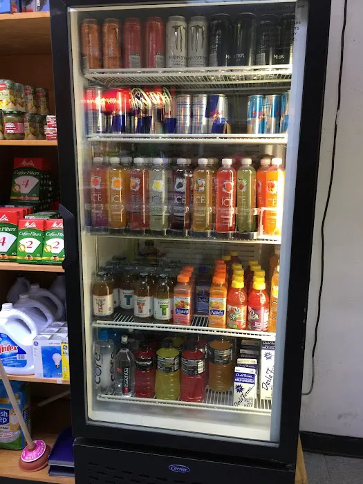 LP CORNER DELI Picture 9