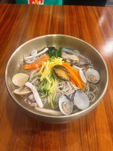 Guk Su Jip 국수집 - 北方面家 - Cold Korean Noodle Naengmyeon (냉면) & Dolsot Bibimbap Picture 8