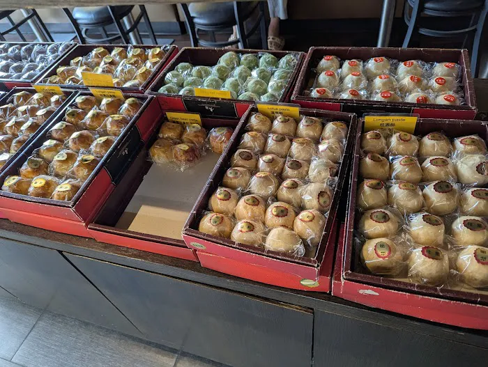Red Lotus Bakery Picture 8