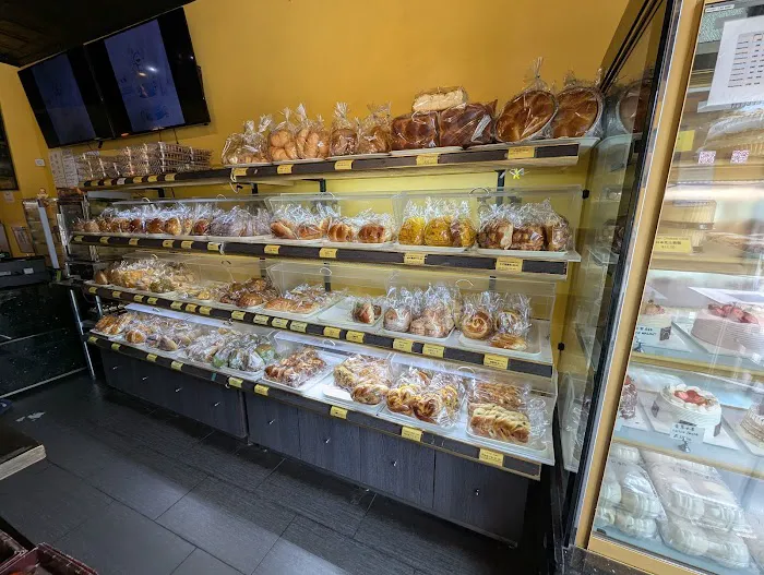 Red Lotus Bakery Picture 5