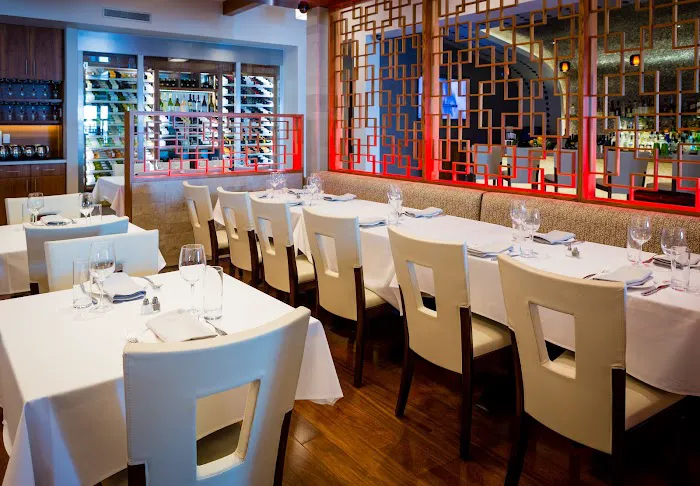 Moonstone Modern Asian Cuisine & Bar Picture 5