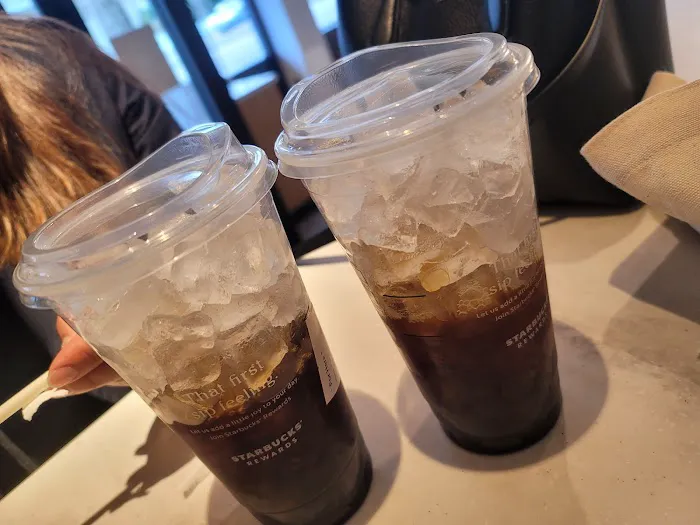 Starbucks Picture 4