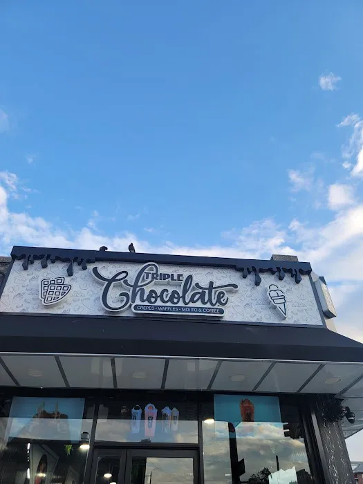 Triple Chocolate Crepes & Waffles Picture 8