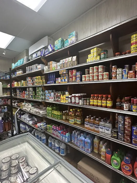 Moses Deli Picture 7