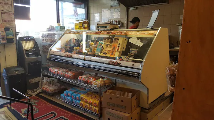 Moses Deli Picture 6