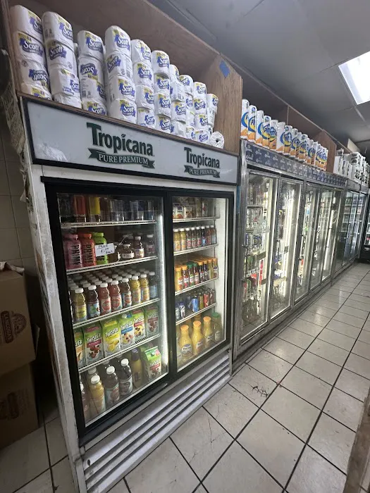 Moses Deli Picture 8