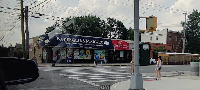 Battaglias Market Picture 5