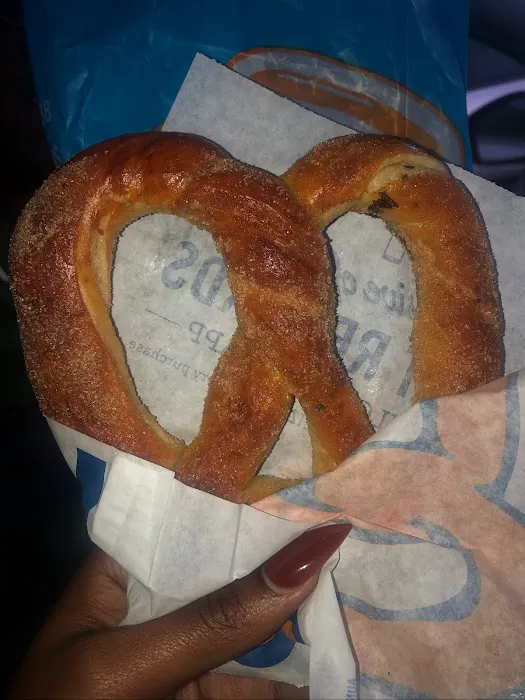 Auntie Anne’s Picture 9