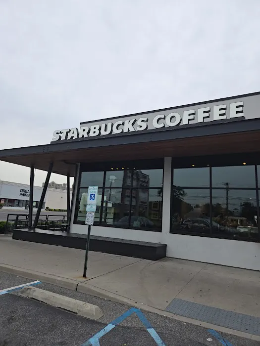 Starbucks Picture 4