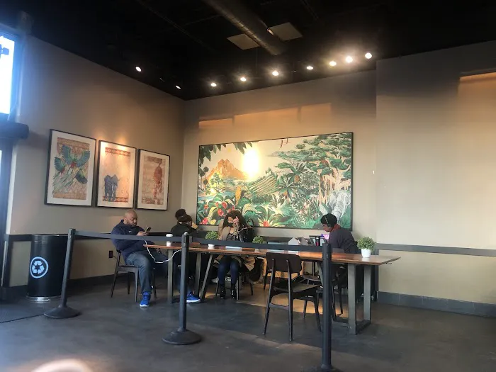Starbucks Picture 1
