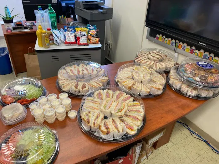 The B deli Picture 9