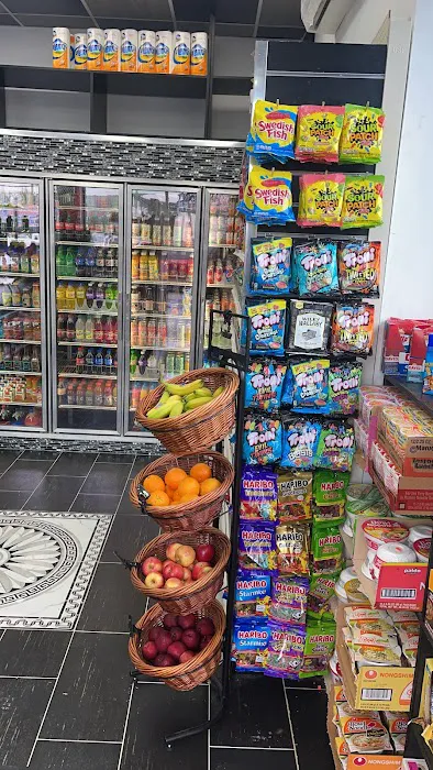 The B deli Picture 6