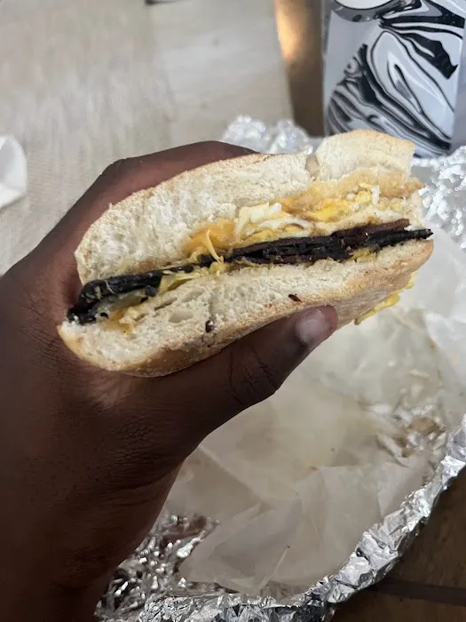 The B deli Picture 8