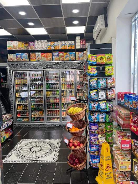 The B deli Picture 2