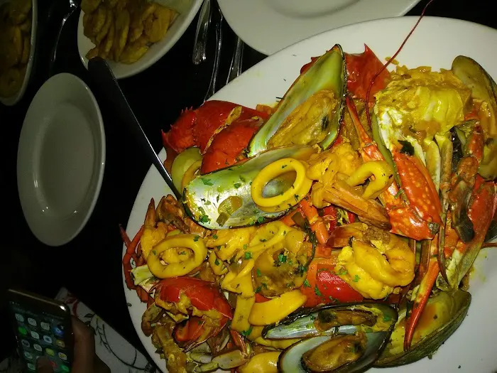 Caridad & Louie's Restaurant Picture 3