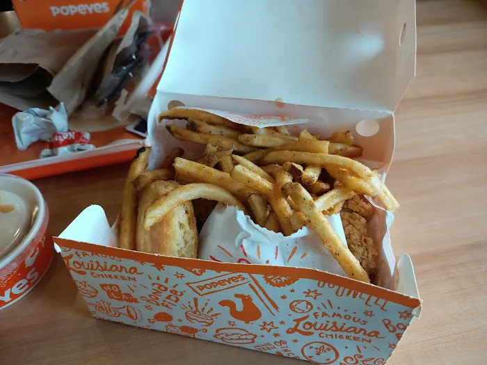 Popeyes Louisiana Kitchen Picture 3