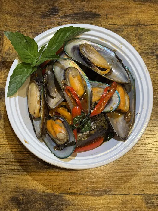 Pad Kra Prow Thai Takeout Picture 4