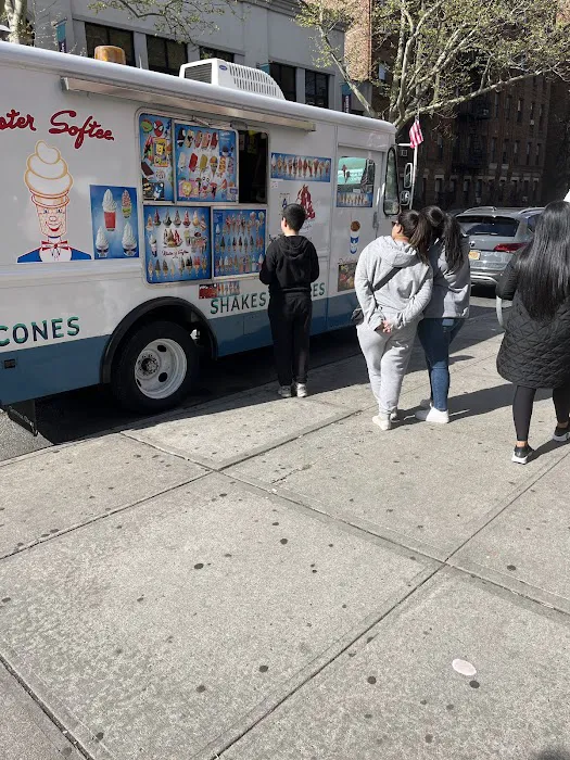 Mister Softee Picture 4