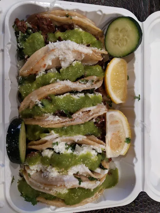 Tacos El paisano Picture 9