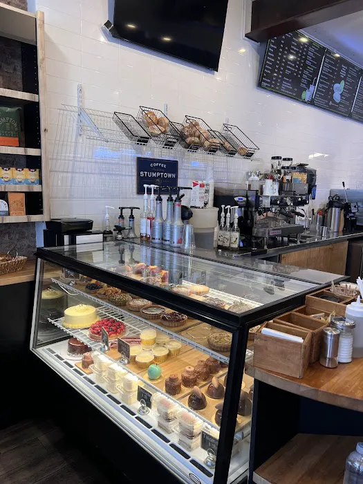 Coffee Shop At Apple Tree Picture 5