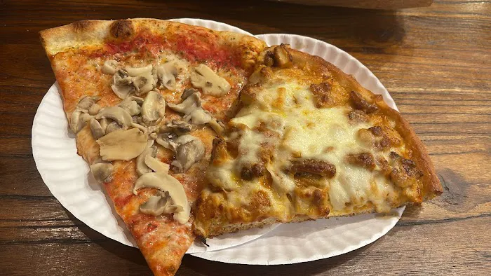 Lo Duca Pizza Picture 6