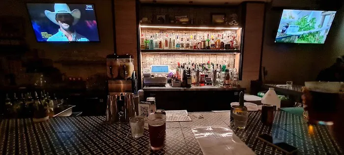 Westwood Bar Picture 8