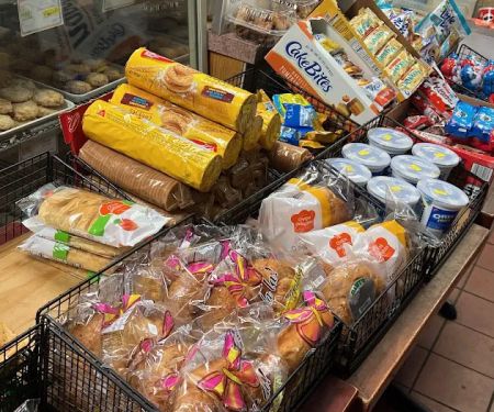 Food Club Deli Bakery & Money Transfer