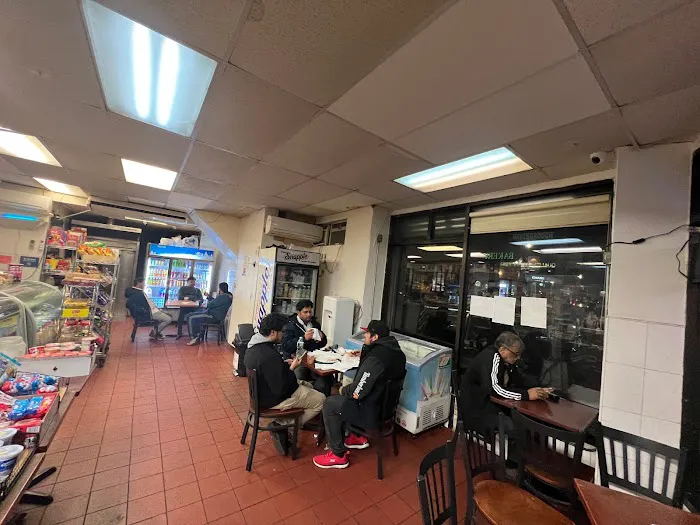 Food Club Deli Bakery & Money Transfer Picture 2