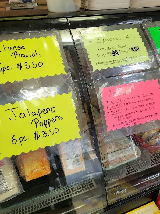 Plaza Gourmet Deli Picture 1