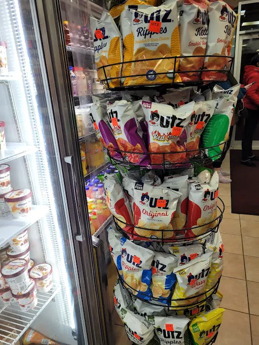 Plaza Gourmet Deli Picture 5