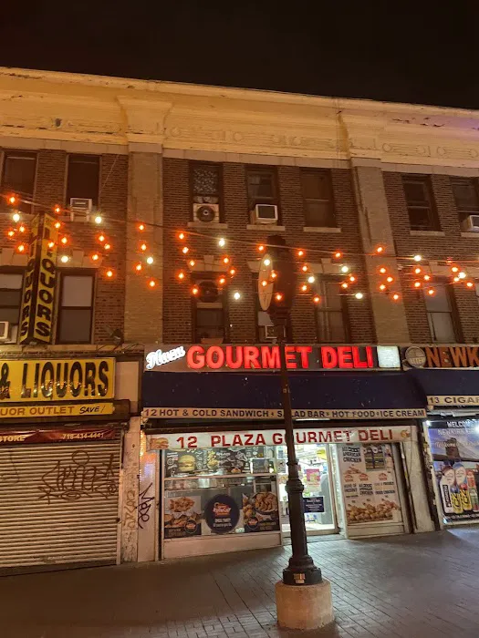 Plaza Gourmet Deli Picture 8