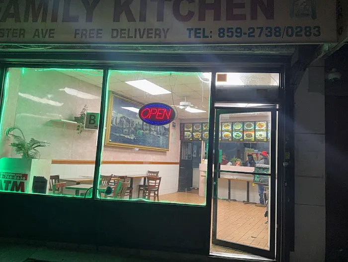 Family Kitchen Picture 2