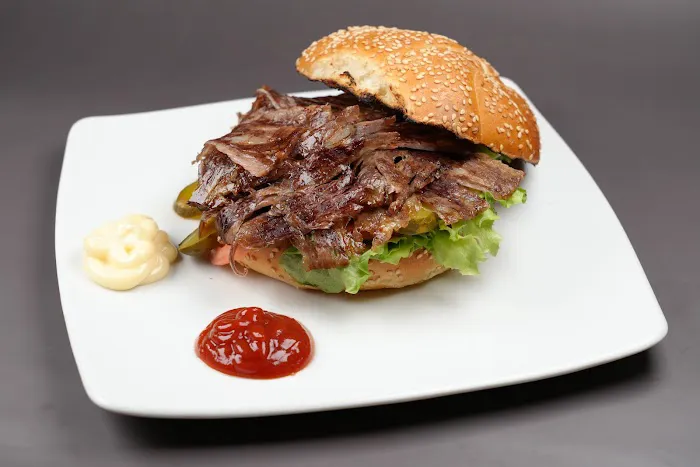 Mir Burger Picture 6