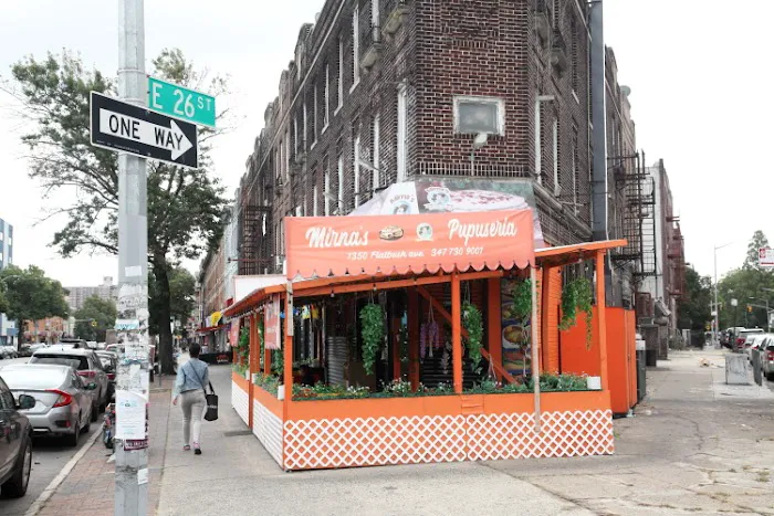 Mirna's Pupuseria Picture 1