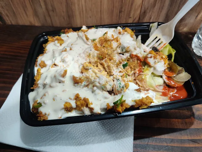 Sammy’s Halal Picture 5