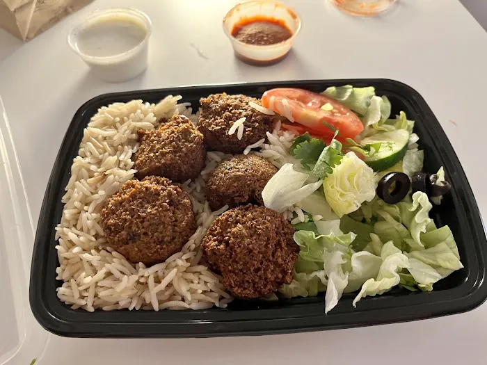 Sammy’s Halal Picture 7