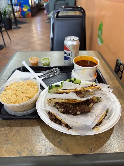 Ovi's Place Picture 6