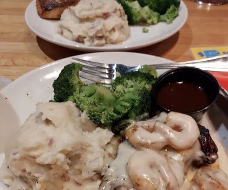 Applebee's Grill + Bar