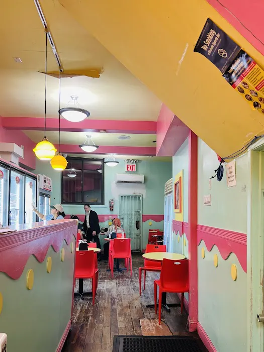 Ice Cream House Picture 6