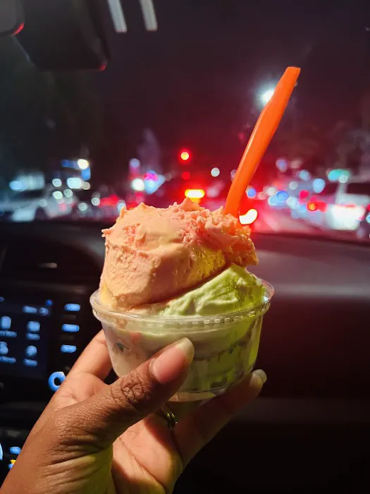 Ice Cream House Picture 5