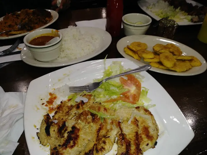 El Rancho Dominicano Picture 7