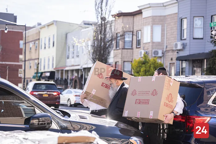 Boro Park SEDER Matzah Bakery Picture 7