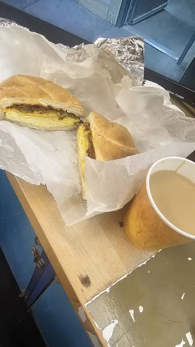 Twin Towers Bagel Express Picture 2